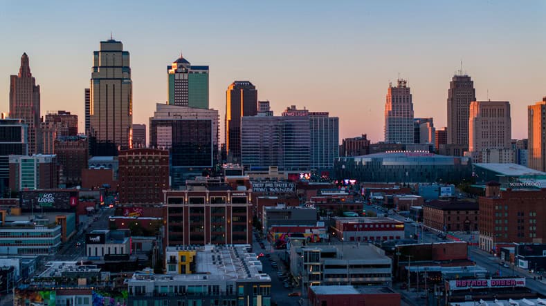 Legal Recruiters in Kansas